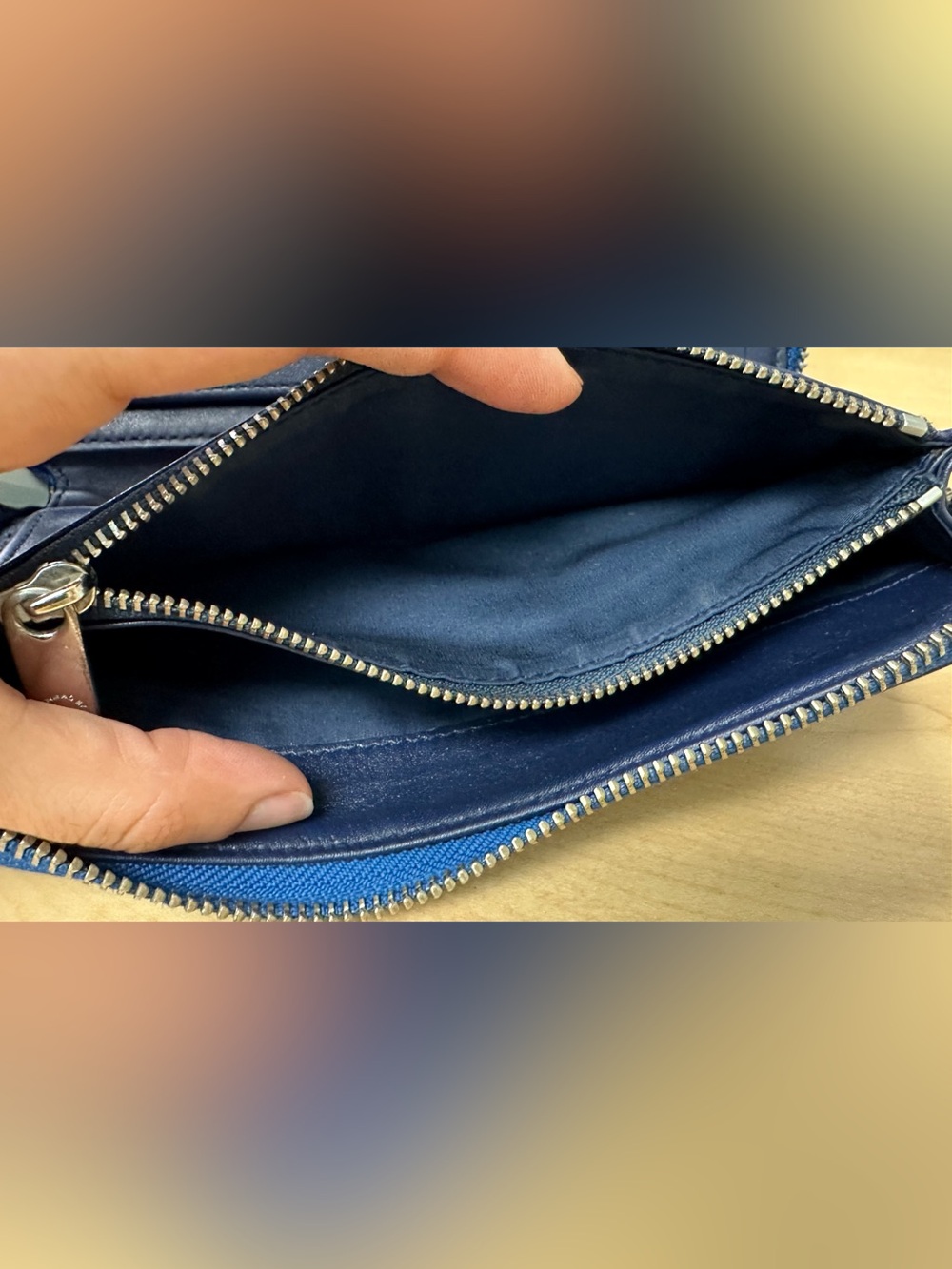 Marc by Marc Jacobs Blue Zip Around Wallet 💙 - Picture 6 of 7